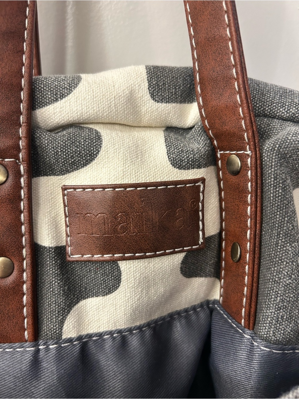 Maika Gray & White Abstract Canvas Tote with Brown Leather Straps - Picture 2 of 7
